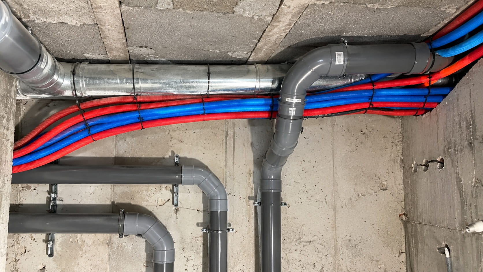 Installation de réseaux de plomberie à Bordeaux – alimentations en eau et évacuations